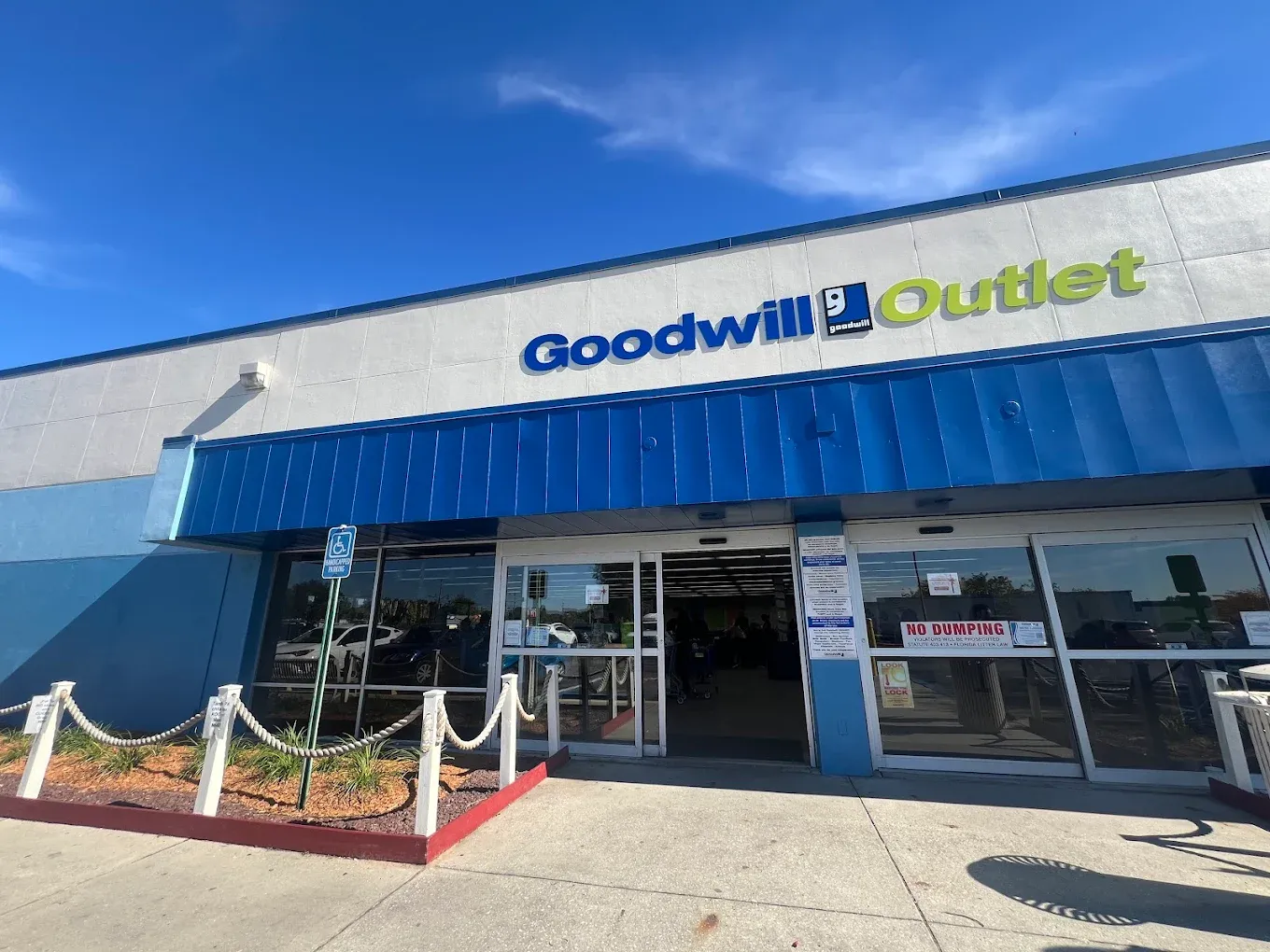 Photo of the Goodwill Bins Ocala storefront