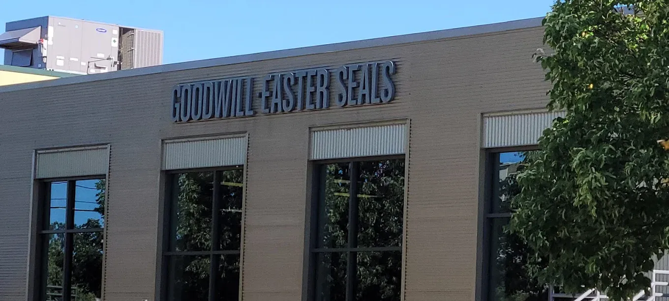 Photo of the Goodwill Bins Saint Paul storefront