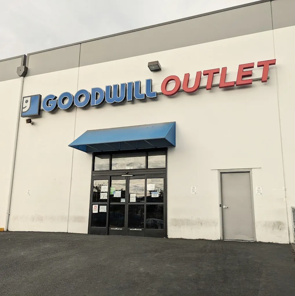 Photo of the Goodwill Bins Tacoma storefront