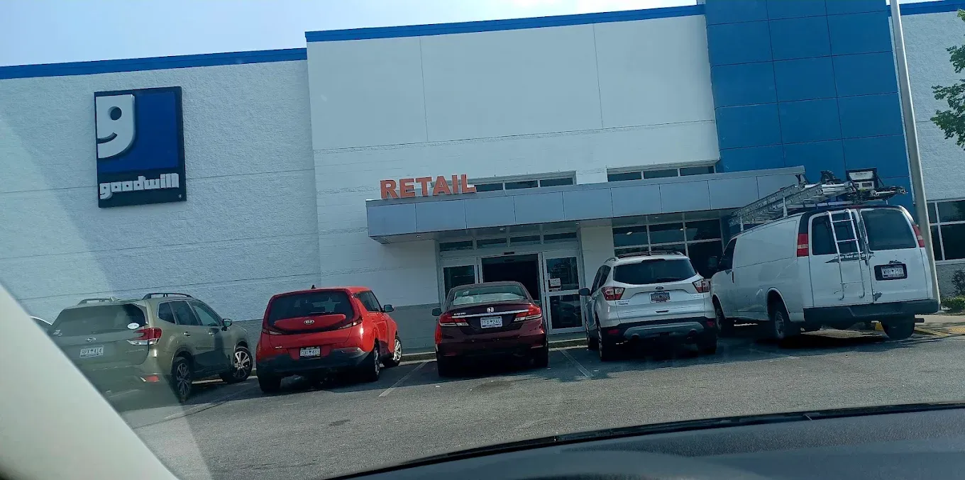 Photo of the Goodwill Bins West Columbia storefront